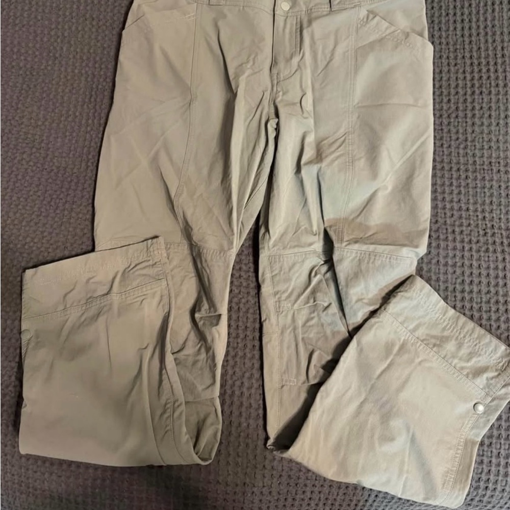 REI Women's Cargo Pants - Khaki